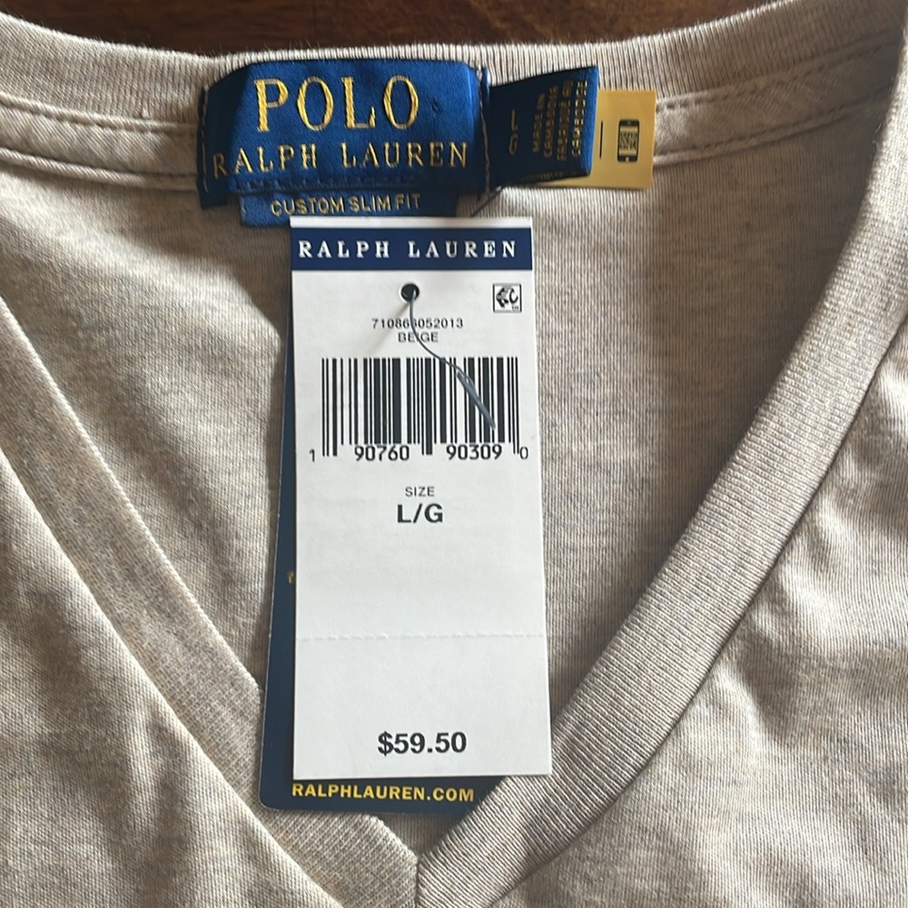 Polo slim fit neck. New.
